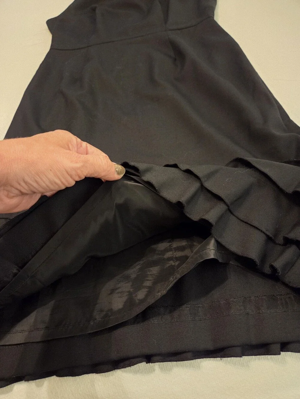 J.CREW Black 100% Wool Sleeveless Tiered Ruffle Cocktail LBD Sheath Midi Dress